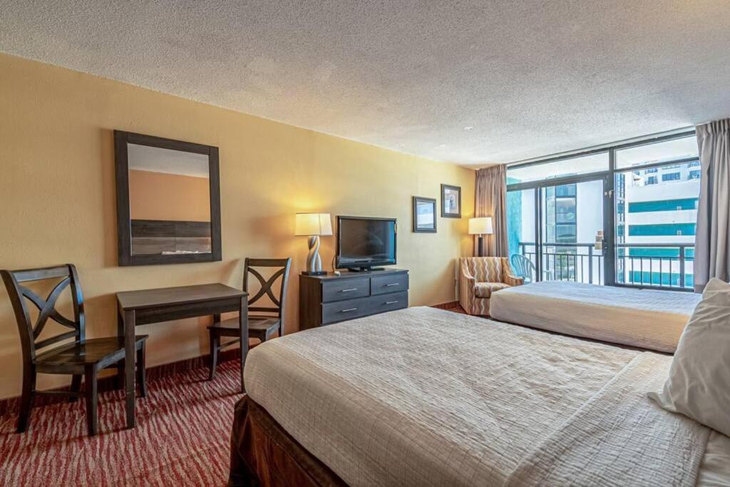Remodeled Condo, Waterpark View At Landmark Resort Myrtle Beach Exterior photo